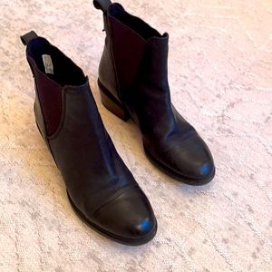 Timberland Boots. Black. Size 9 women’s